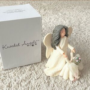 The Kneeded Angels “Mother and Daughter” Figurine